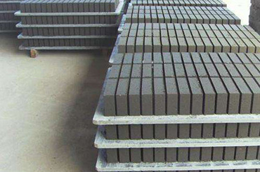 <a href=http://www.grenco.cn/ target=_blank class=infotextkey>免燒磚托板</a>