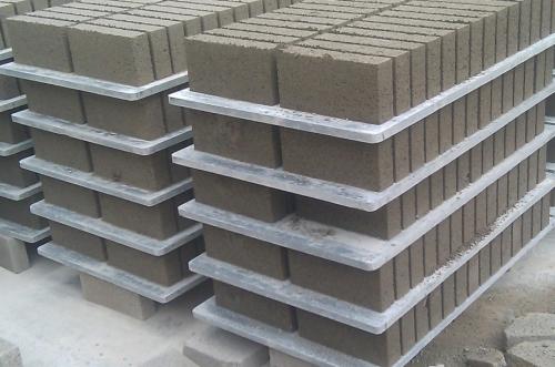 <a href=http://www.grenco.cn/zjtb/ target=_blank class=infotextkey>PVC磚機托板</a>廠家